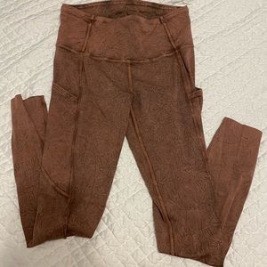 Fast and Free Lululemon leggings size 6